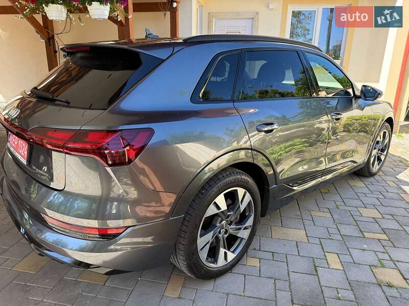 Внедорожник / Кроссовер Audi e-tron 2019 в Львове