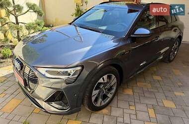 Внедорожник / Кроссовер Audi e-tron 2019 в 