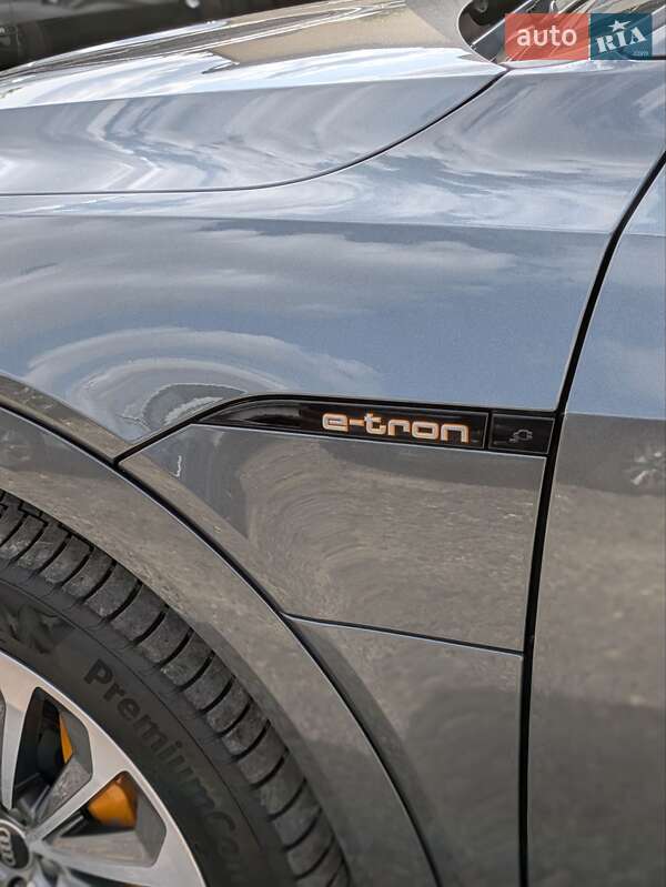 Внедорожник / Кроссовер Audi e-tron 2020 в Львове