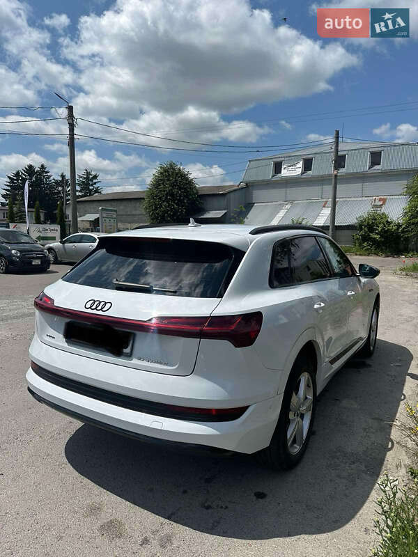 Внедорожник / Кроссовер Audi e-tron 2020 в Ровно