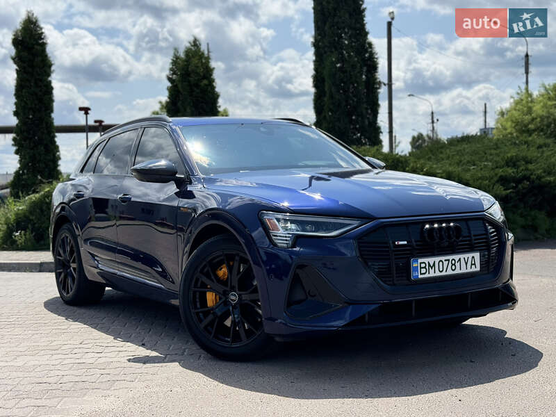 Audi e-tron 2022