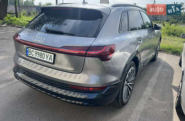 Внедорожник / Кроссовер Audi e-tron 2020 в 