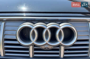 Внедорожник / Кроссовер Audi e-tron 2020 в 