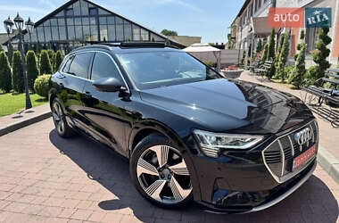 Внедорожник / Кроссовер Audi e-tron 2020 в 