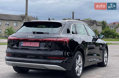 Внедорожник / Кроссовер Audi e-tron 2019 в 