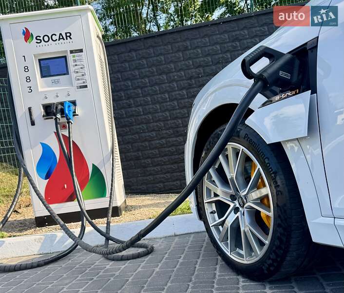 Внедорожник / Кроссовер Audi e-tron 2020 в Ровно