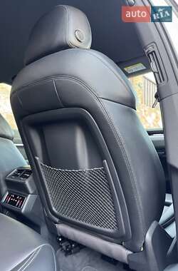 Внедорожник / Кроссовер Audi e-tron 2020 в 