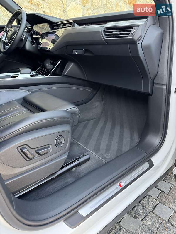 Внедорожник / Кроссовер Audi e-tron 2020 в Ровно