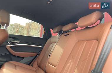Внедорожник / Кроссовер Audi e-tron 2021 в 