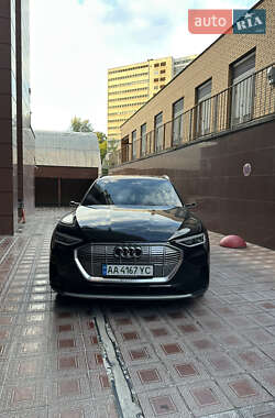 Внедорожник / Кроссовер Audi e-tron 2019 в 