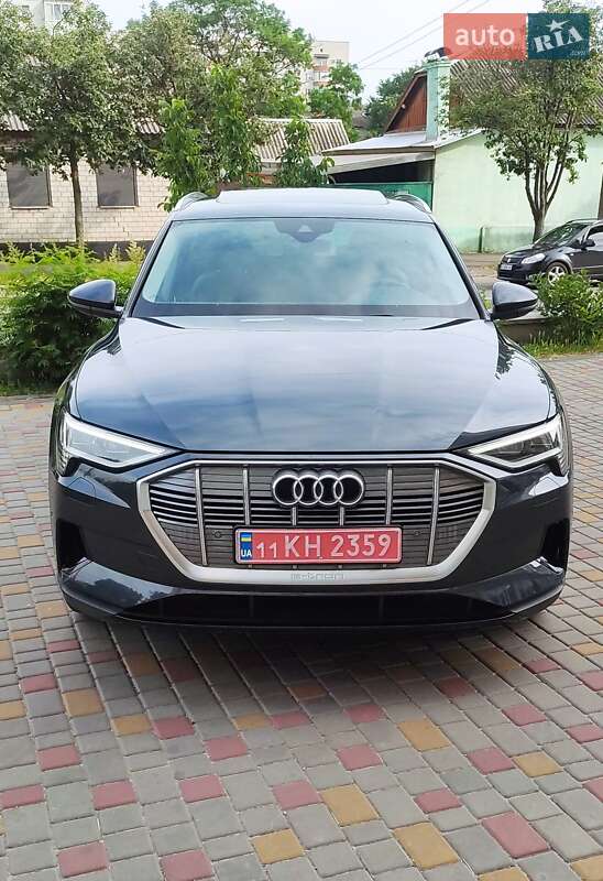 Внедорожник / Кроссовер Audi e-tron 2019 в Кременчуге