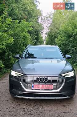 Внедорожник / Кроссовер Audi e-tron 2019 в 