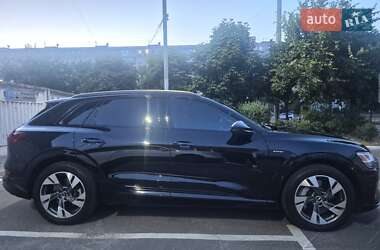 Внедорожник / Кроссовер Audi e-tron 2020 в 