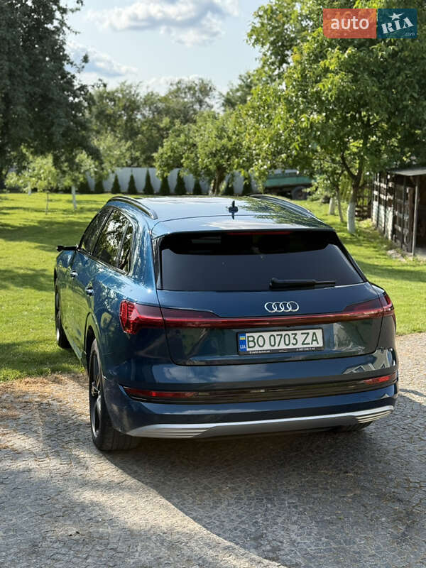 Позашляховик / Кросовер Audi e-tron 2019 в Тернополі