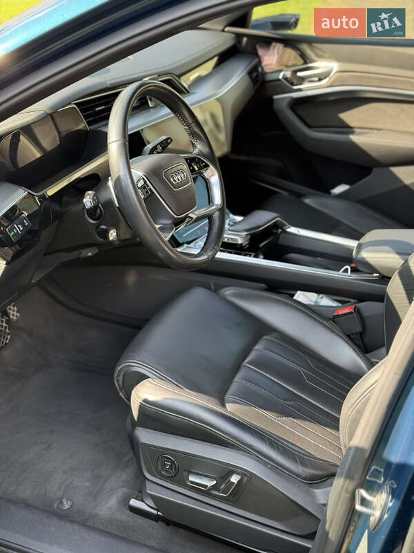 Позашляховик / Кросовер Audi e-tron 2019 в Тернополі