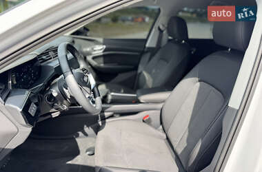 Внедорожник / Кроссовер Audi e-tron 2023 в 