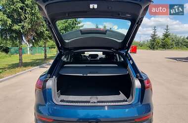 Внедорожник / Кроссовер Audi e-tron 2019 в 