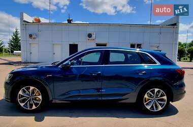 Внедорожник / Кроссовер Audi e-tron 2019 в 