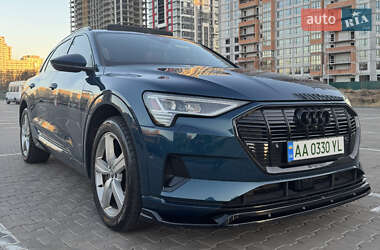 Позашляховик / Кросовер Audi e-tron 2019 в Києві