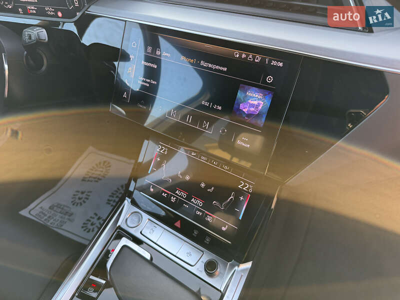 Внедорожник / Кроссовер Audi e-tron 2020 в Сваляве