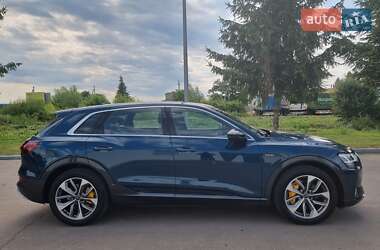 Внедорожник / Кроссовер Audi e-tron 2019 в 
