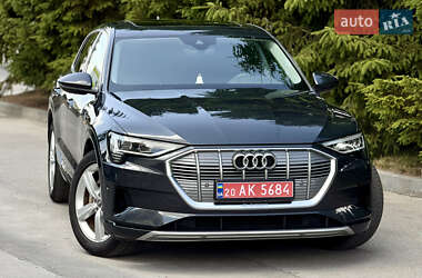Внедорожник / Кроссовер Audi e-tron 2019 в 