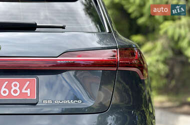 Внедорожник / Кроссовер Audi e-tron 2019 в 