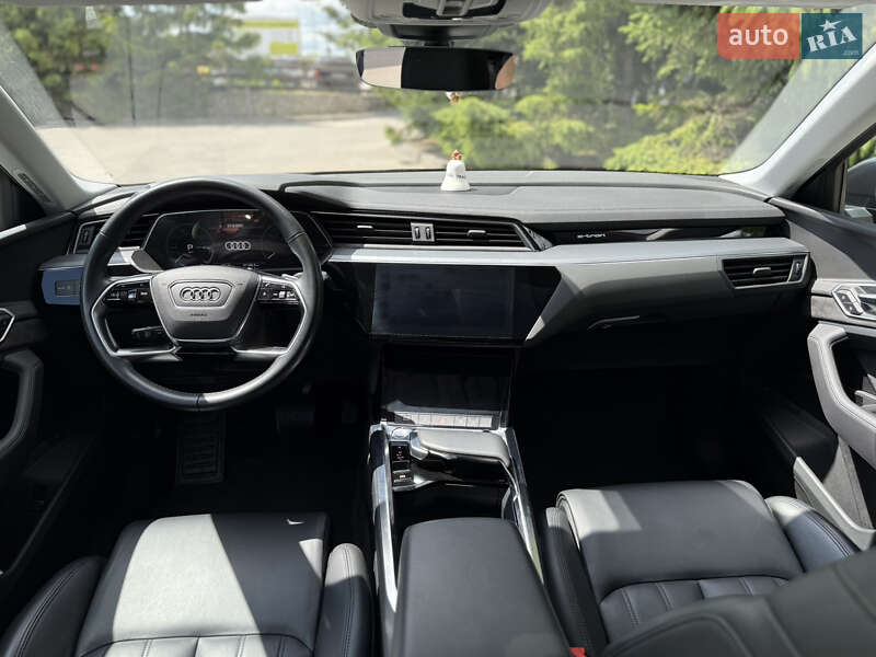 Внедорожник / Кроссовер Audi e-tron 2019 в Тернополе