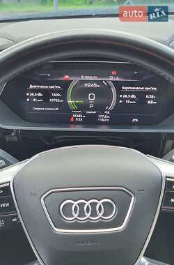 Позашляховик / Кросовер Audi e-tron 2019 в 