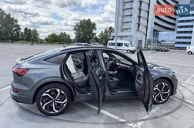 Внедорожник / Кроссовер Audi e-tron 2021 в 