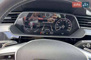 Внедорожник / Кроссовер Audi e-tron 2021 в 
