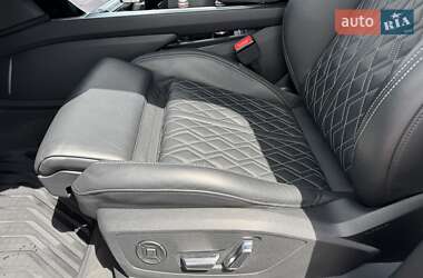 Внедорожник / Кроссовер Audi e-tron 2021 в 