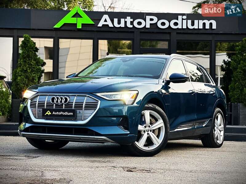 Audi e-tron 2019