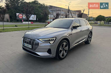 Внедорожник / Кроссовер Audi e-tron 2019 в 