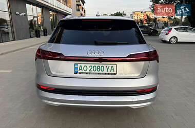 Внедорожник / Кроссовер Audi e-tron 2019 в 