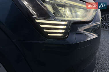 Внедорожник / Кроссовер Audi e-tron 2020 в 