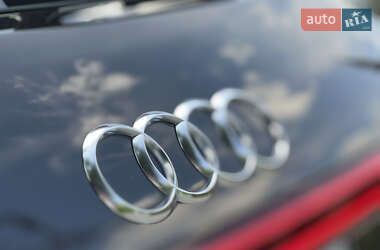 Внедорожник / Кроссовер Audi e-tron 2019 в 