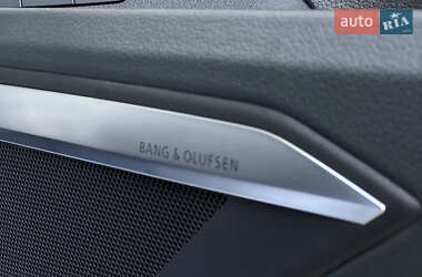 Внедорожник / Кроссовер Audi e-tron 2019 в 
