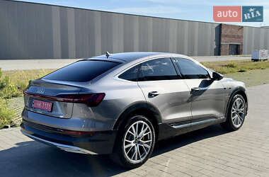 Внедорожник / Кроссовер Audi e-tron 2023 в 