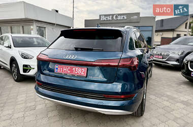 Позашляховик / Кросовер Audi e-tron 2020 в 