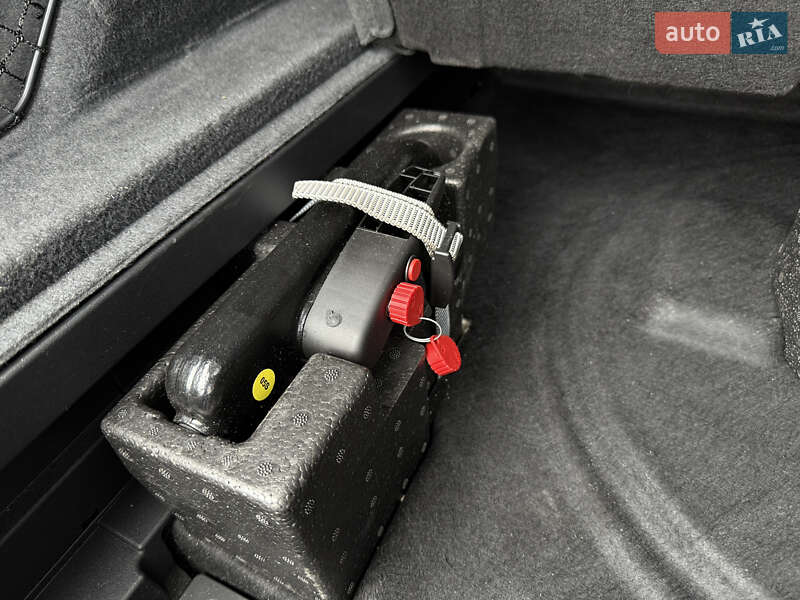 Внедорожник / Кроссовер Audi e-tron 2020 в Днепре фото 58 Внедорожник / Кроссовер Audi e-tron 2020 в Днепре