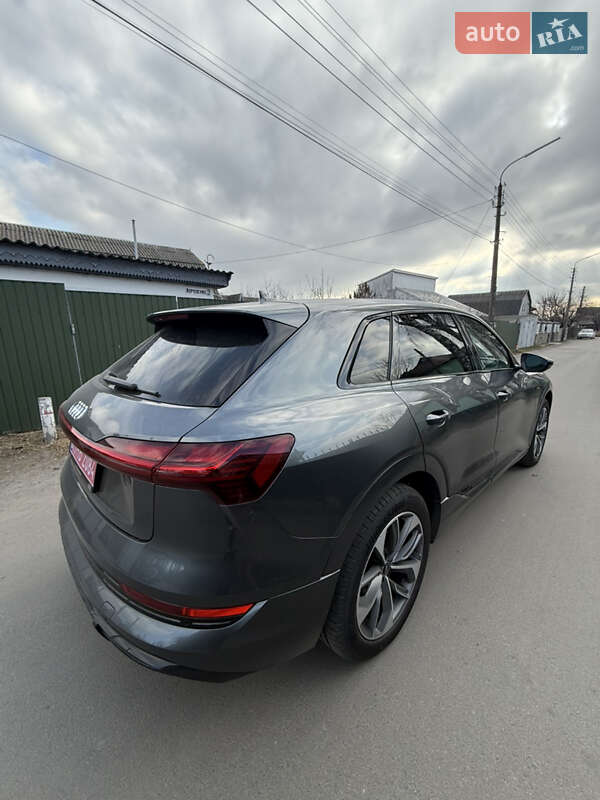 Внедорожник / Кроссовер Audi e-tron 2021 в Белой Церкви