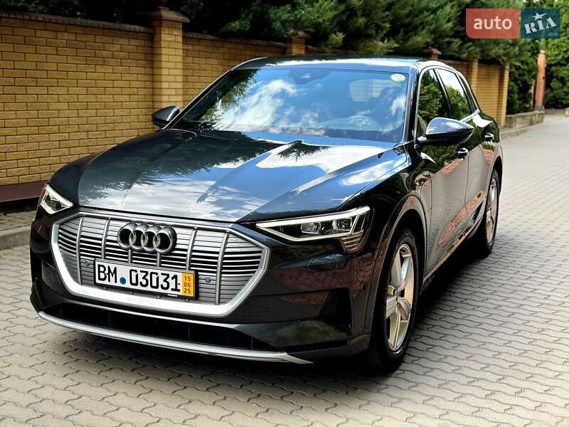 Внедорожник / Кроссовер Audi e-tron 2020 в Хмельницком