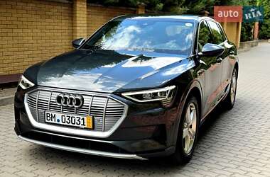 Внедорожник / Кроссовер Audi e-tron 2020 в 