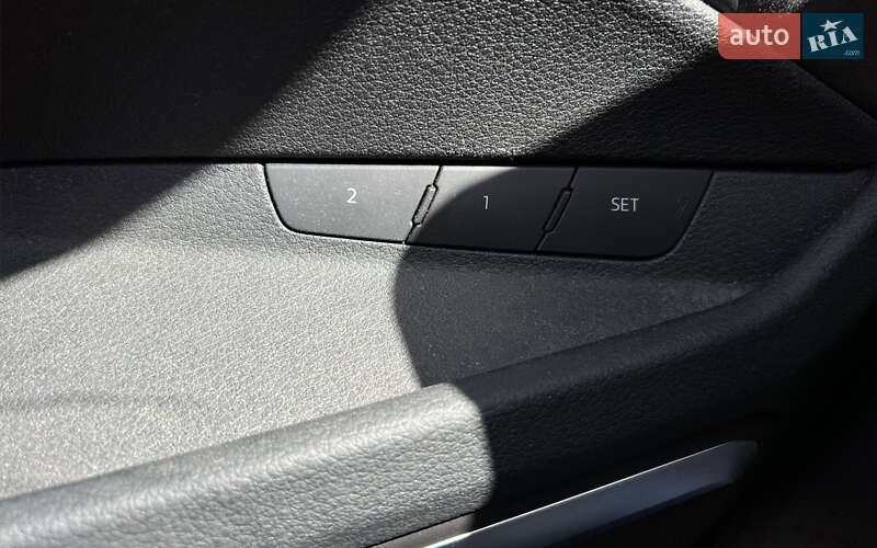 Внедорожник / Кроссовер Audi e-tron 2019 в Львове