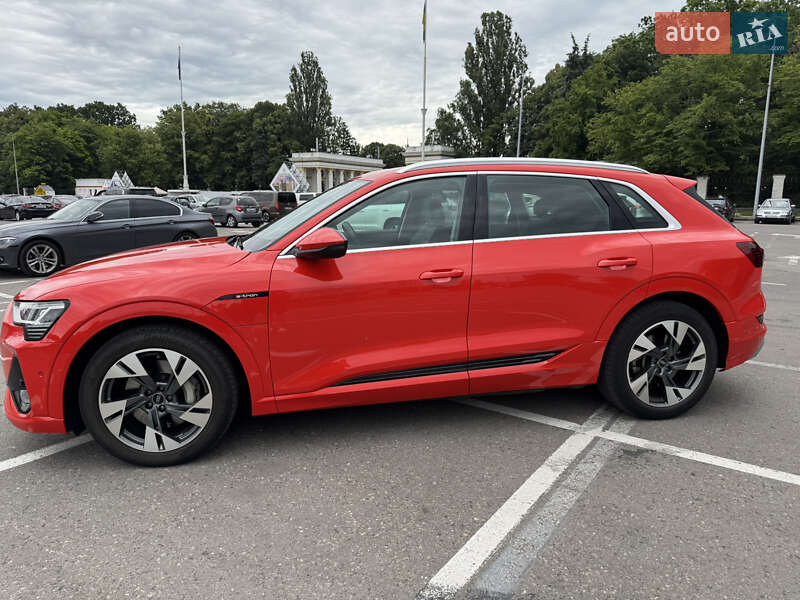 Внедорожник / Кроссовер Audi e-tron 2020 в Киеве