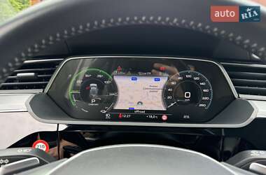 Внедорожник / Кроссовер Audi e-tron 2020 в 