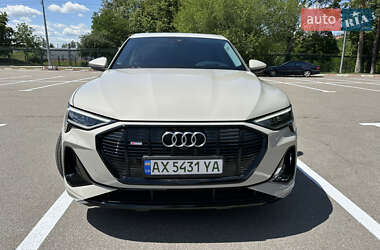 Внедорожник / Кроссовер Audi e-tron 2020 в 