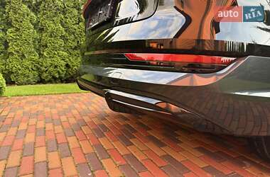 Внедорожник / Кроссовер Audi e-tron 2021 в 