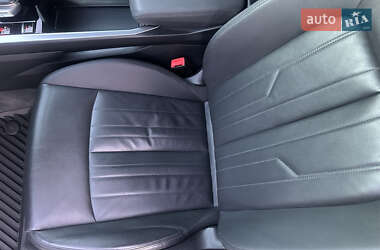 Внедорожник / Кроссовер Audi e-tron 2020 в 
